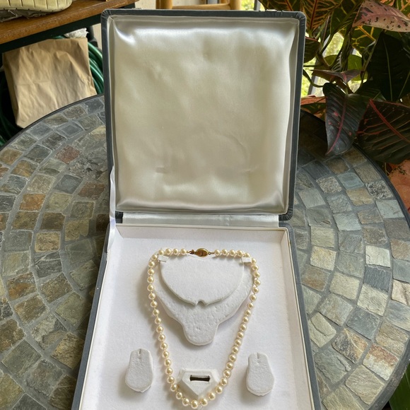 VTG Carolee 14K Gold plated pearl necklace - Picture 12 of 12